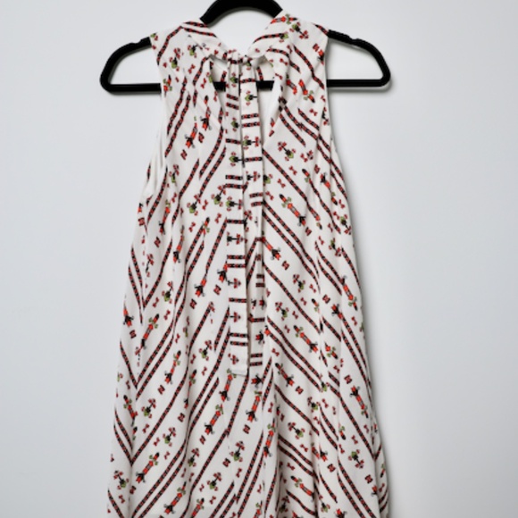 Dress - Picture 4 of 5